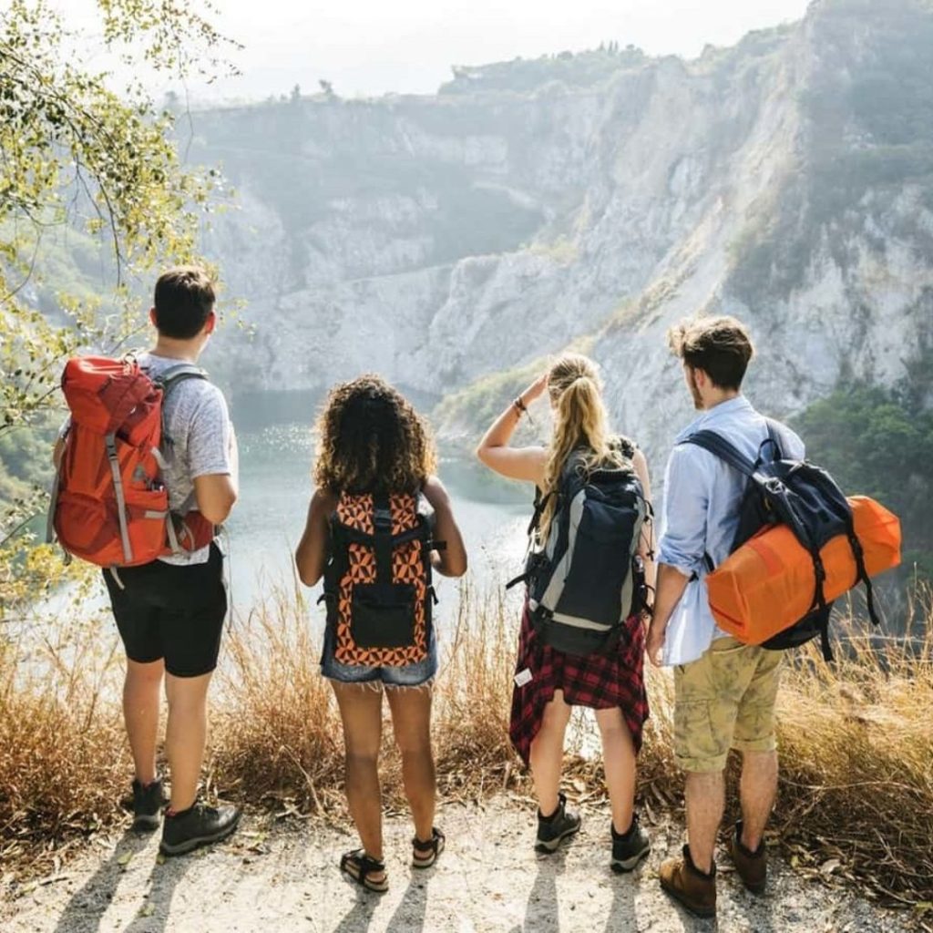What to Do When the Traveler Hired the Wrong Tour Guide